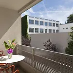 Citadines Montmartre Aparthotel