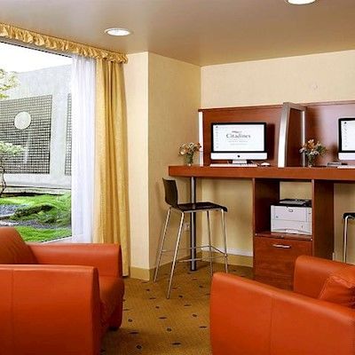 Citadines Montmartre Aparthotel Parigi